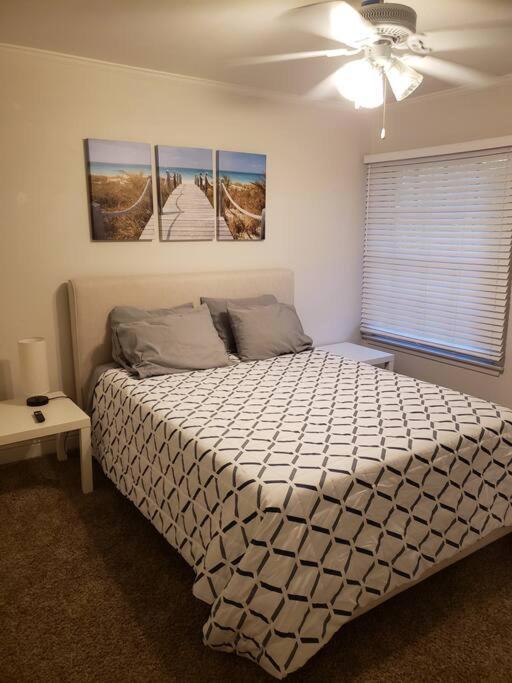Apartamento Centrally Located To Strip, Unlv, Stadiums And So Much More!